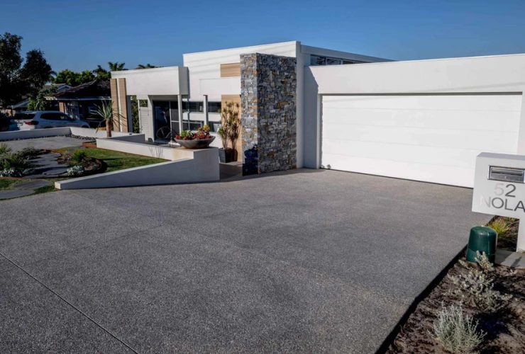 Retaining Walls That Double as Garden Features Ideas and Inspiration