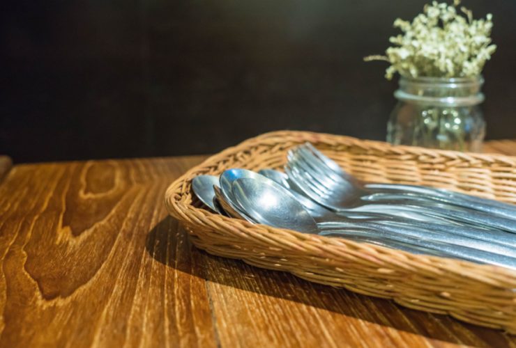 Dos and Don’ts of Selecting a 4 Seater Dining Table for Guaranteed Success