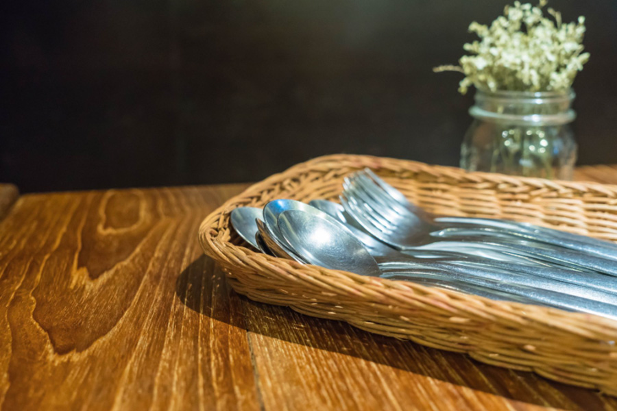 Dos and Don’ts of Selecting a 4 Seater Dining Table for Guaranteed Success